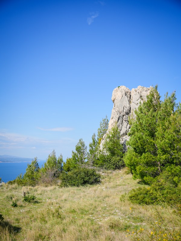 Stone ruins at Dvori with a view over the sea